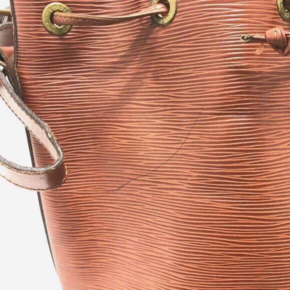 LOUIS VUITTON Epi Petit Noe Drawstring Crossbody Shoulder Bag - Picture 5 of 10